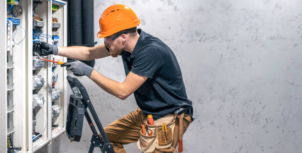 Best Electrical Contractors for Businesses  in Manorville, NY